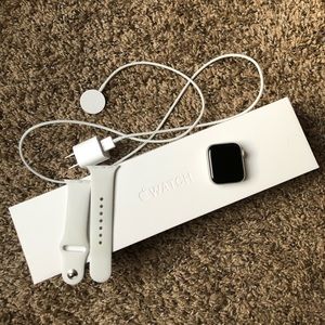 Apple Watch series 4 **SOLD**